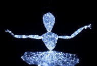 Представление световых кукол и гигантский динозавр