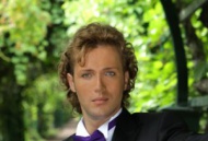 Евгений Южин: Лебединая верность