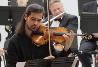 Концерт для солнечной скрипки с оркестром