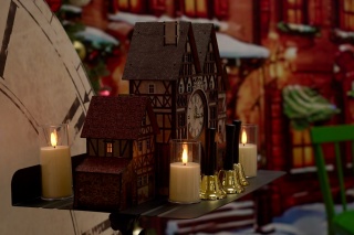 Почему часики с секретом никогда не опаздывают? 