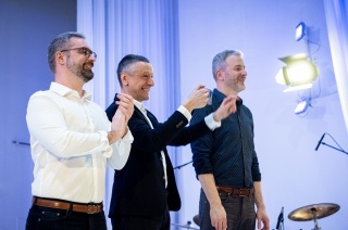 Спеть вместе с залом «Спокойной ночи, малыши».