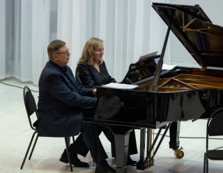 Рояль – настоящий король сцены. 