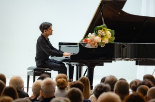 Он подарил нам «Маленького принца».