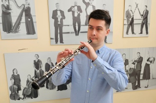 Инструмент должен выбрать тебя. 