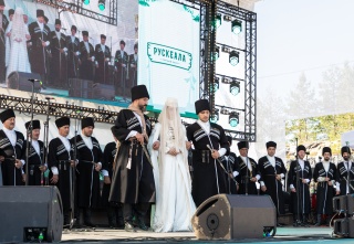 Фоторепортаж с концерта «Легенды Алании».